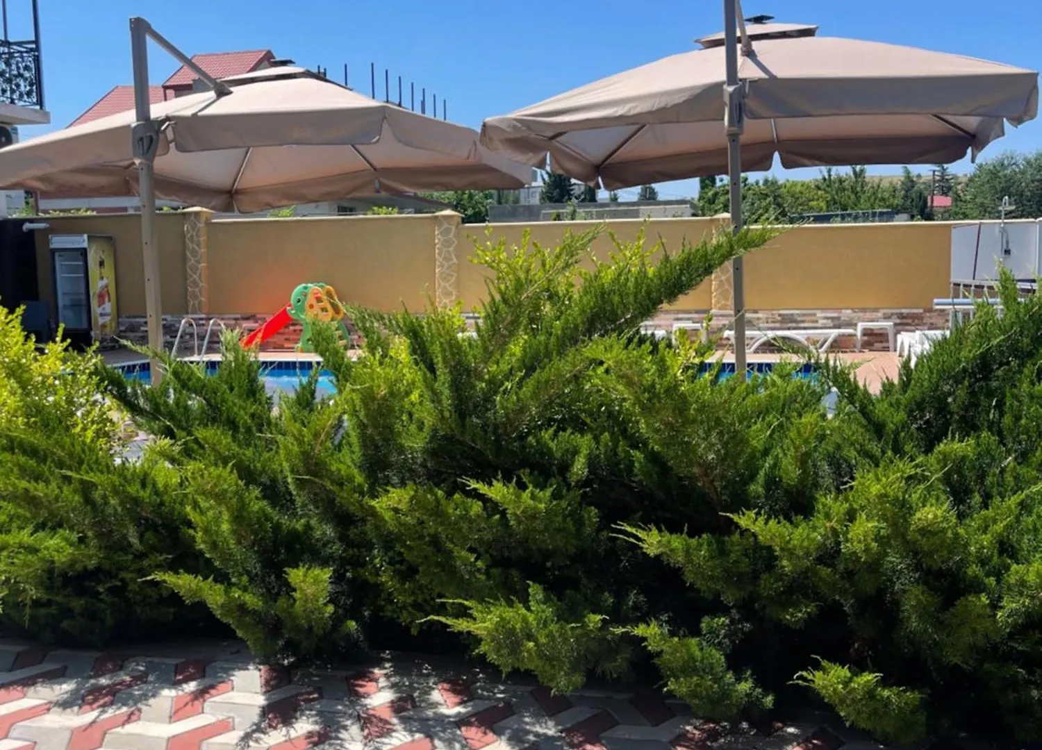 Seaside Hotel Тбилиси