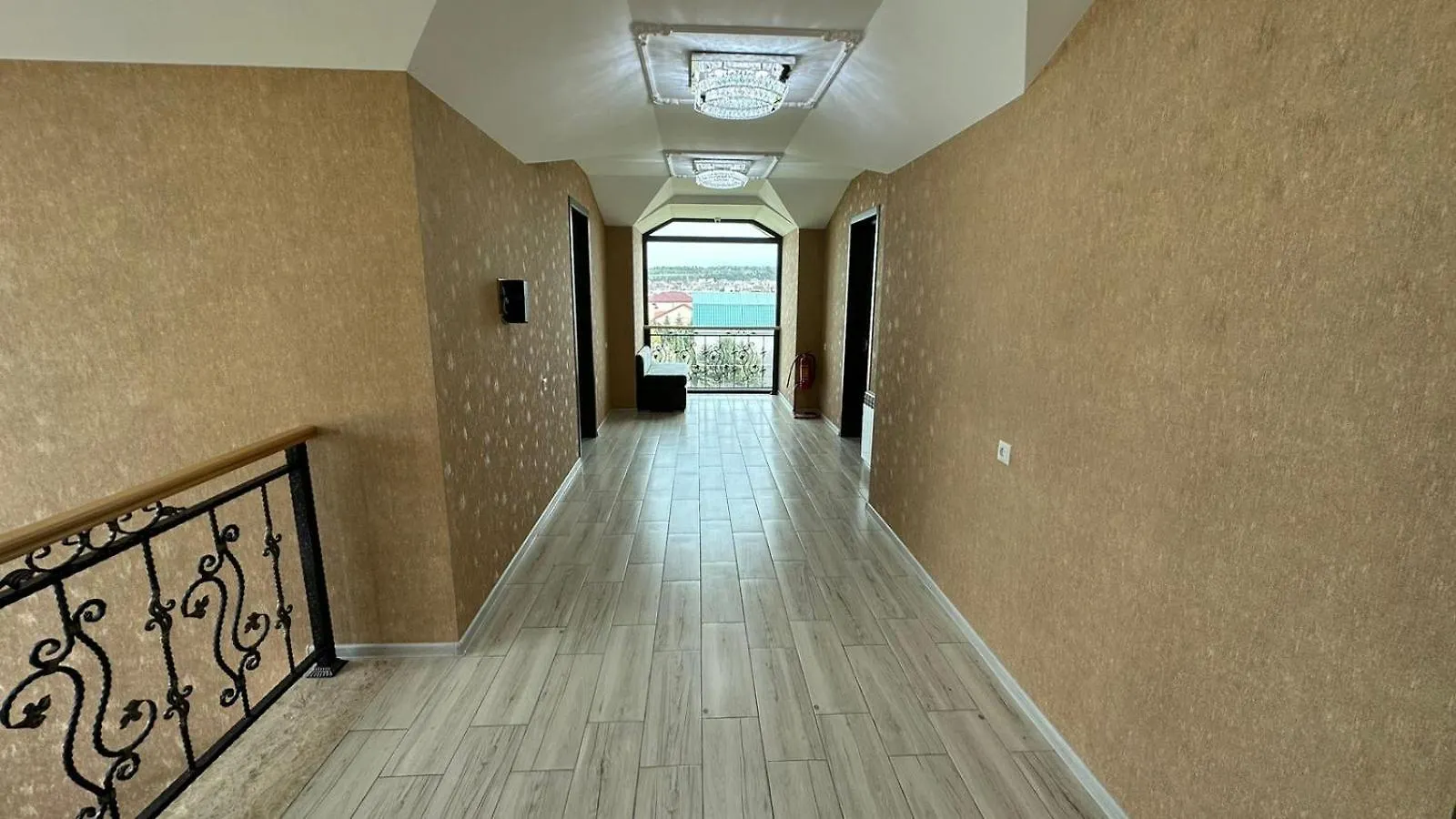 Seaside Hotel Тбилиси